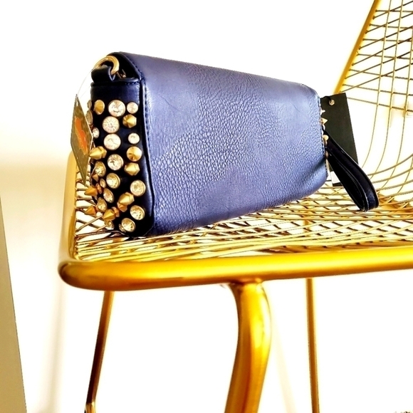 Haley's Heart | Navy Blue Spiked Clutch - Picture 7 of 9